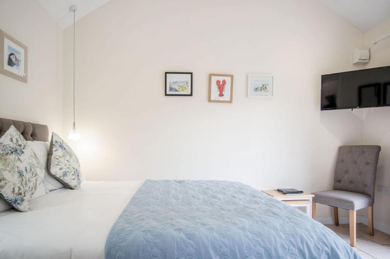 Teilo - 1 Bedroom - St Ishmaels Apartment *
